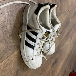 size 3 US little girls adidas shoes